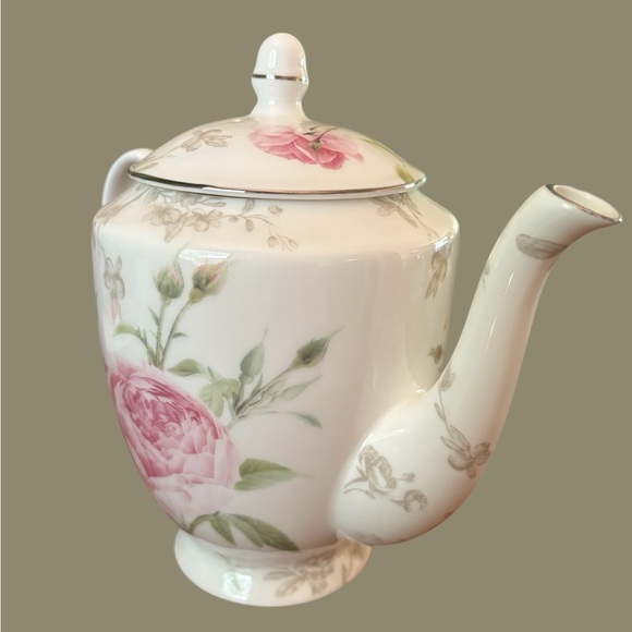 Stechcol-Gracie fine bone china “Beau Rose” Teapot. Excellent preowned! Like new - Picture 5 of 13